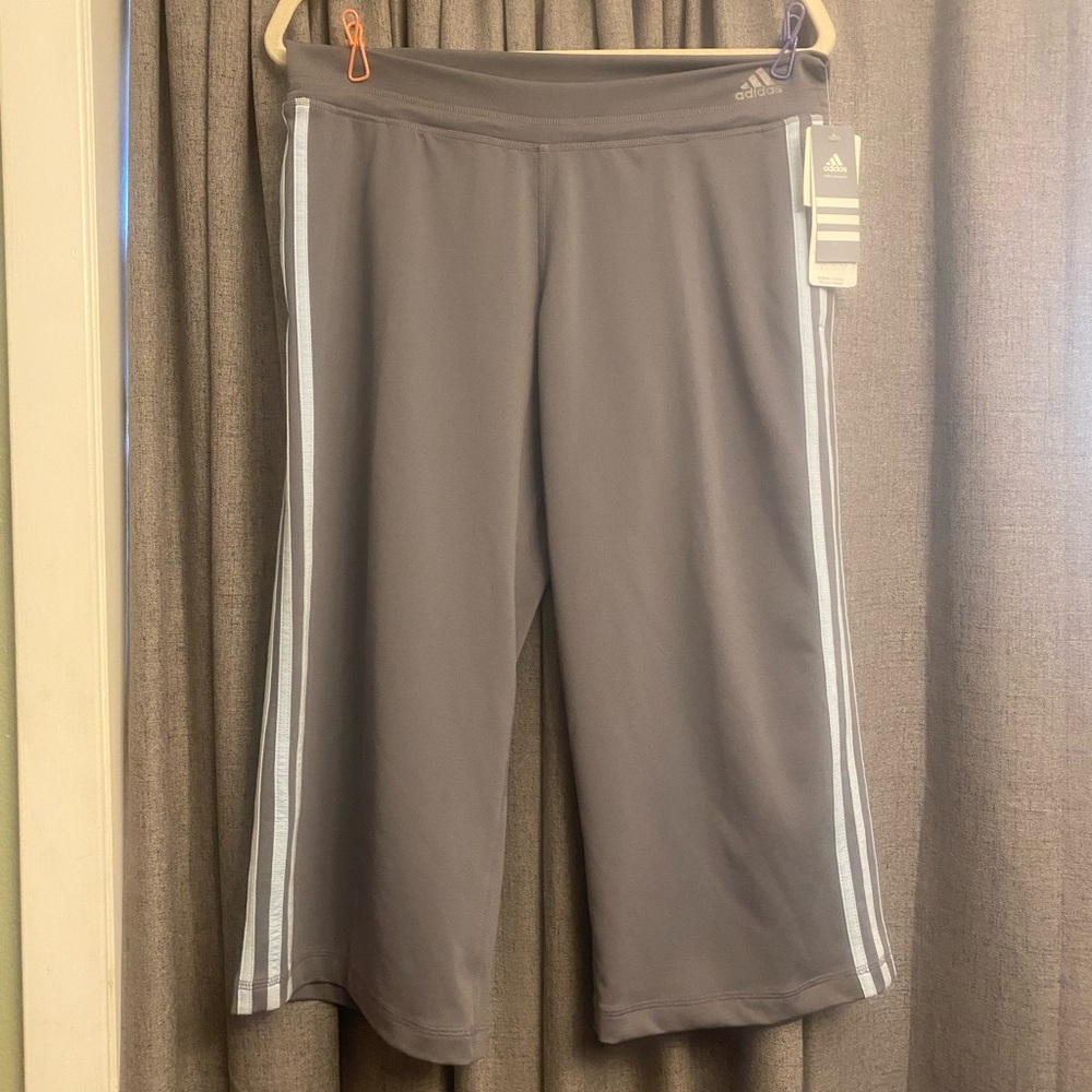 NWT Adidas Capri